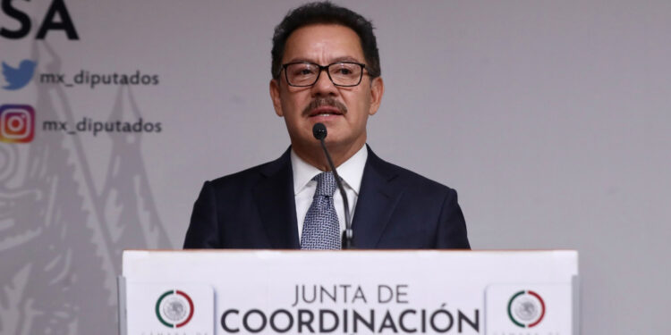Diputados alistan acuerdo para impedir que el INE sea presidido por una mujer
