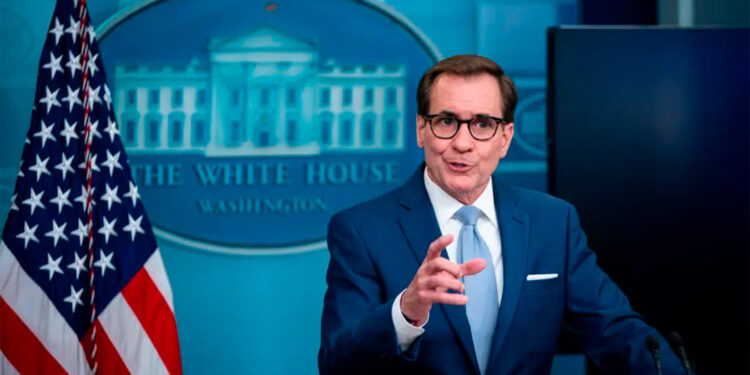 EE.UU. niega haber enviado globos espía a China