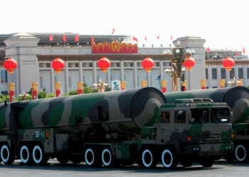 Xi Jinping aprueba triplicar ojivas nucleares de China para 2035