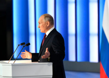 Putin suspende participación de Rusia en último tratado de armas estratégicas