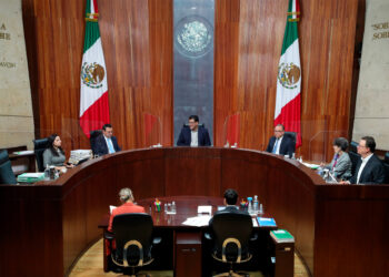 TEPJF ordena a diputados para que una mujer presida el INE