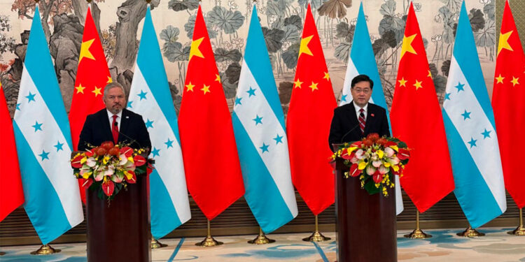 China y Honduras establecen oficialmente sus relaciones diplomáticas