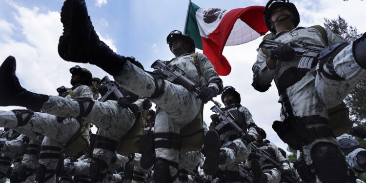 Ejército mexicano tiene una estructura militar secreta de espionaje, denuncia R3D, Artículo 19 y Social Tic