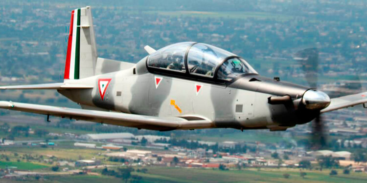 Publican en el DOF la ley que da control del espacio aéreo al Ejército