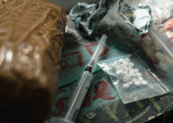 López Obrador admite ahora que en México sí se produce fentanilo