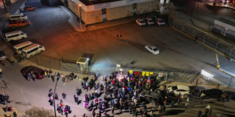 Vinculan a proceso a dos funcionarios del INM por muerte de 40 migrantes