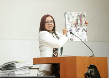 SEP mantendrá en opacidad información sobre educación: FNERRR