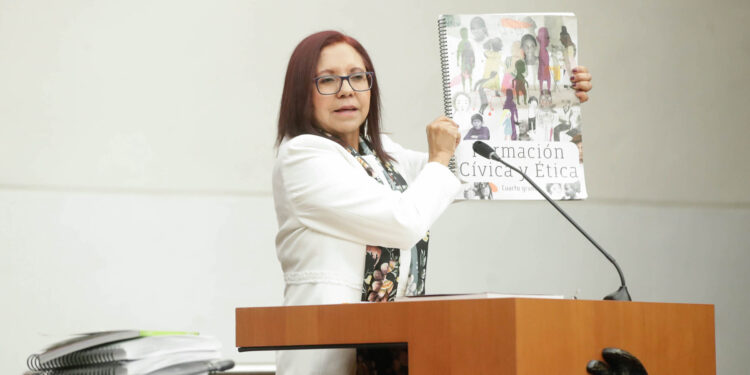 SEP mantendrá en opacidad información sobre educación: FNERRR