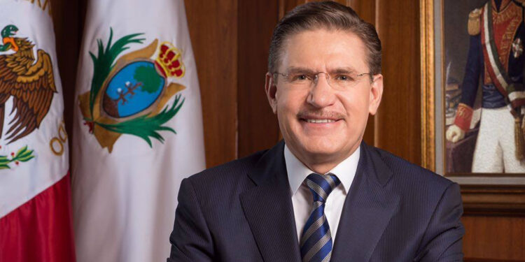 Vinculan a proceso a exgobernador de Durango por abuso de autoridad