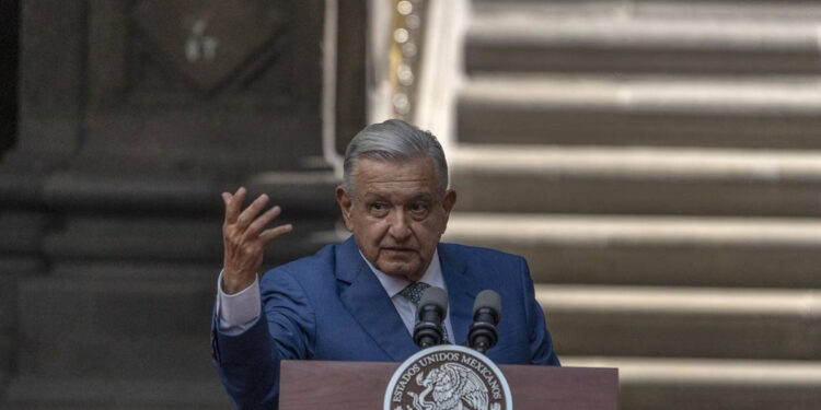 López Obrador apoya iniciativa para pactar con grupos criminales