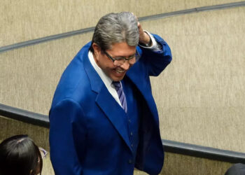 Oposición arremete contra Monreal por propuesta de juicio político de ministros