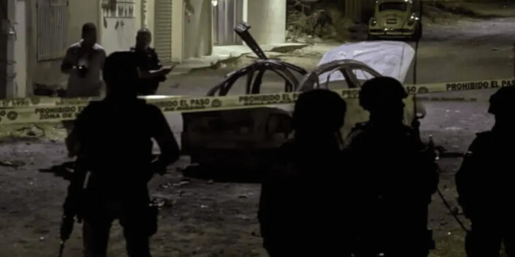 “Coche bomba” en Celaya deja 10 elementos heridos de la Guardia Nacional
