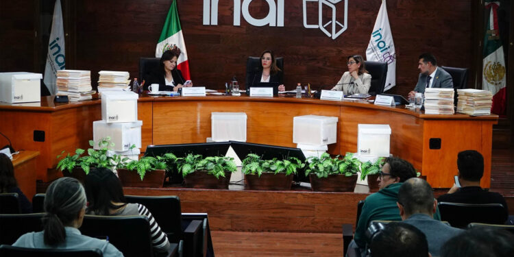 Morena y aliados rechazan periodo extraordinario para elegir comisionados del INAI