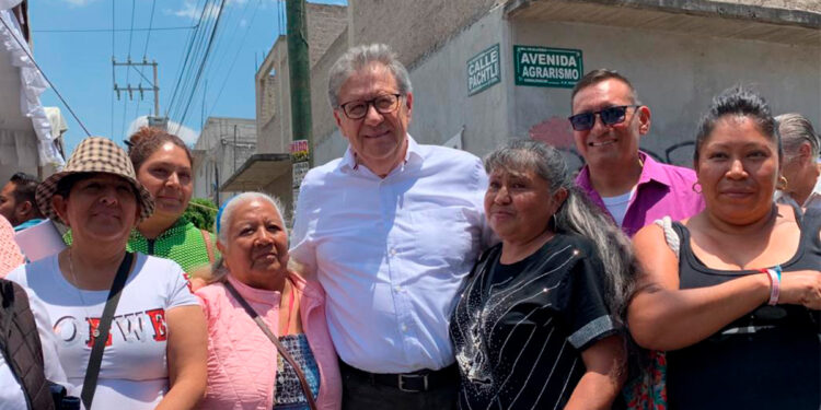Líderes de Antorcha en Chimalhuacán acuden a votar
