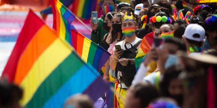 Con 4T, discursos de odio contra la comunidad LGBT crecen 40%