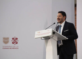 Rinde protesta Martí Batres como Jefe de Gobierno de CDMX