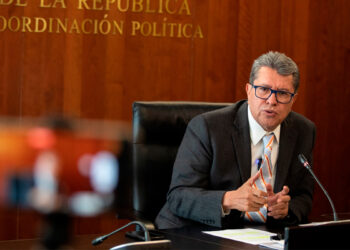 Ricardo Monreal también prepara renuncia