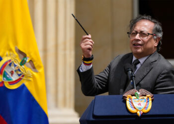 Gobierno de Colombia decreta un alto al fuego con el ELN