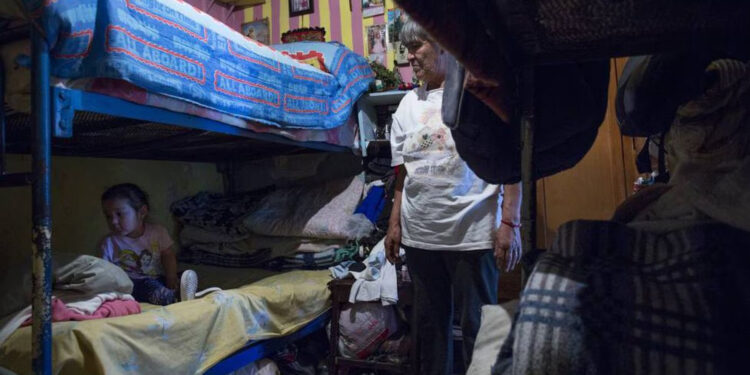 Martí Batres niega derecho a vivienda en CDMX