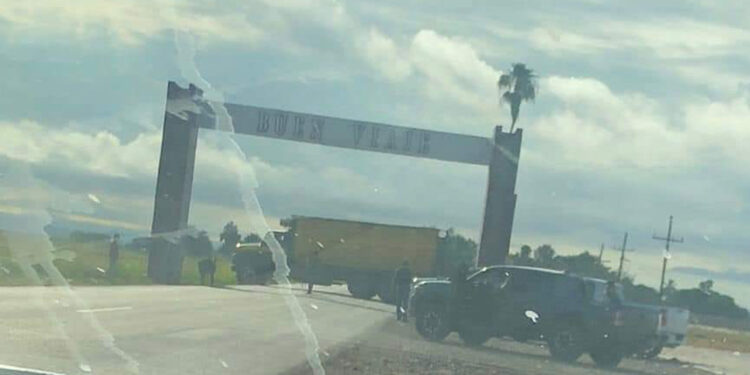 Reportan “narcobloqueos” en cinco puntos de Navolato, Sinaloa