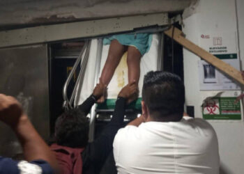 Niña muere prensada en un elevador del IMSS en Quintana Roo