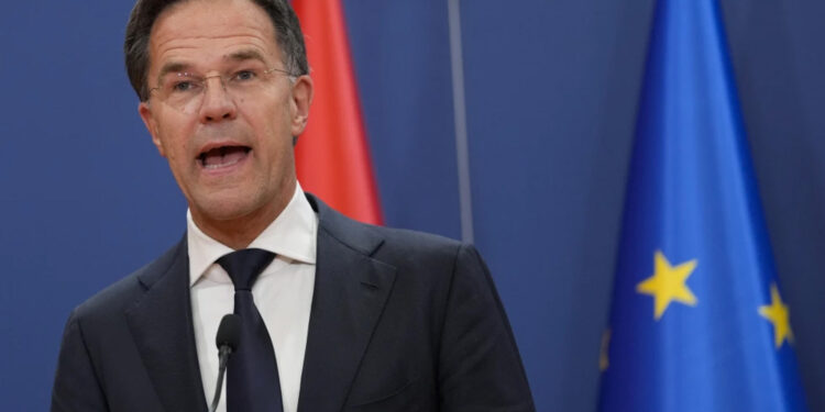 Dimite primer ministro de Holanda por desacuerdos en política migratoria