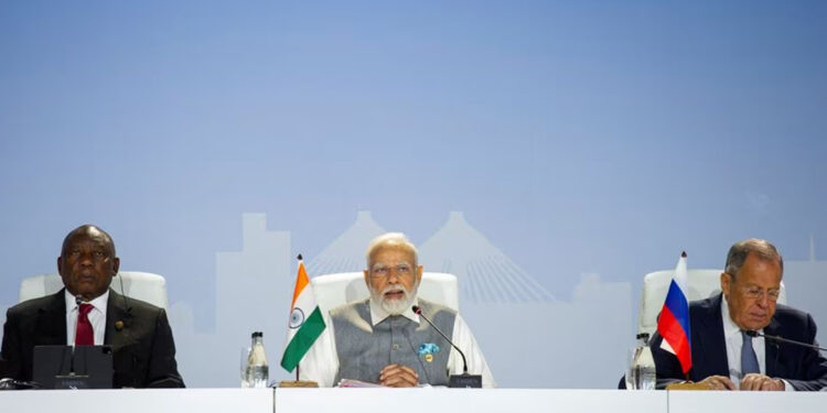 Los BRICS anuncian su expansión para 2024 con el ingreso de siete países