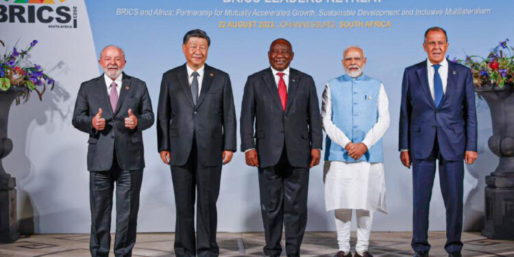 Arranca la XV Cumbre de los BRICS en Sudáfrica