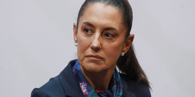 Y Sheinbaum niega uso de recursos públicos