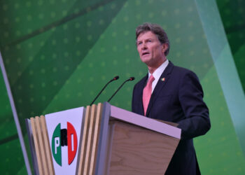 Enrique de la Madrid queda fuera de proceso del Frente Amplio por México