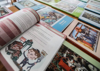 Libros de texto están “mal hechos”, alertan expertos