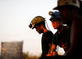 Mineros piden a AMLO condiciones legales y laborales seguras