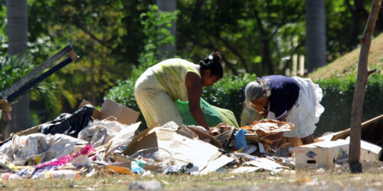 Los “otros datos” del CONEVAL