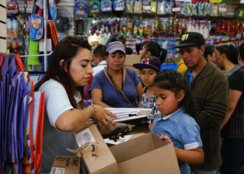 Regreso a clases será 30% más caro, advierten