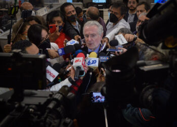 Santiago Creel se baja de proceso por candidatura del FAM: declina por Xóchilt