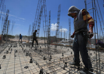 “Nearshoring” aleja a los obreros de Ciudad Juárez del acceso a la vivienda