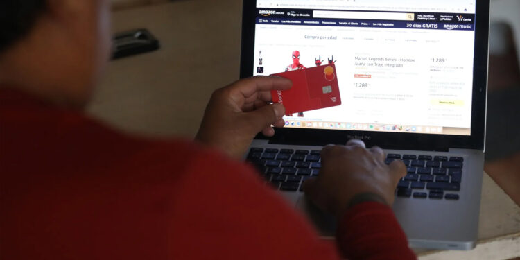 Ocurren 15 mil fraudes al día en México: Senado