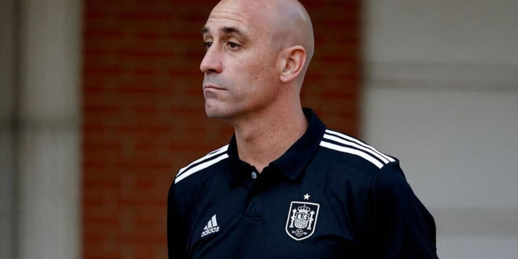 Luis Rubiales renuncia a su cargo de presidente de la Federación Española de Fútbol