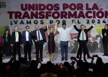 Y hace “guiño” a Ebrard: “Las puertas nunca se van a cerrar”