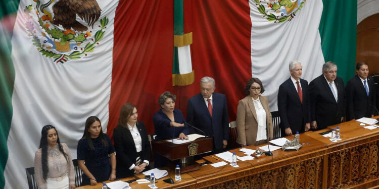 Delfina Gómez rinde protesta como la nueva gobernadora del Edomex