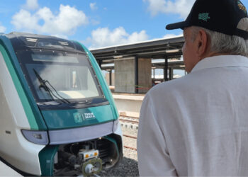 AMLO entrega administración del Tren Maya al Ejército