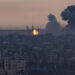 Israel bombardea y pone a Gaza bajo asedio