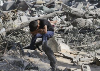 Israel permitirá a Egipto entregar 20 camiones con ayuda humanitaria a la Franja de Gaza