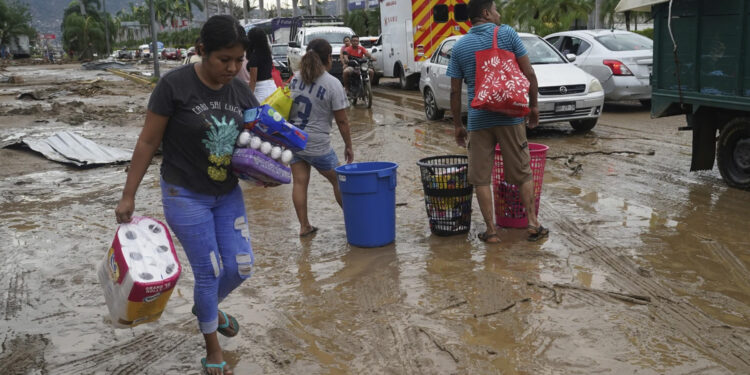 Damnificados reclaman ayuda y alimentos; hay olvido de autoridades