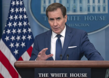 El Pentágono envía asesores a Israel y equipo militar a varias partes del Medio Oriente