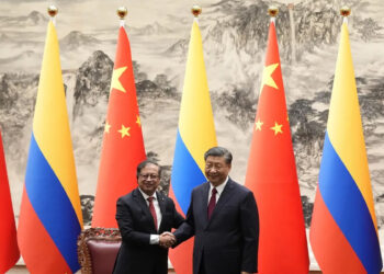 Xi y Petro firman acuerdos de cooperación y acuerdan elevar la categoría de sus relaciones