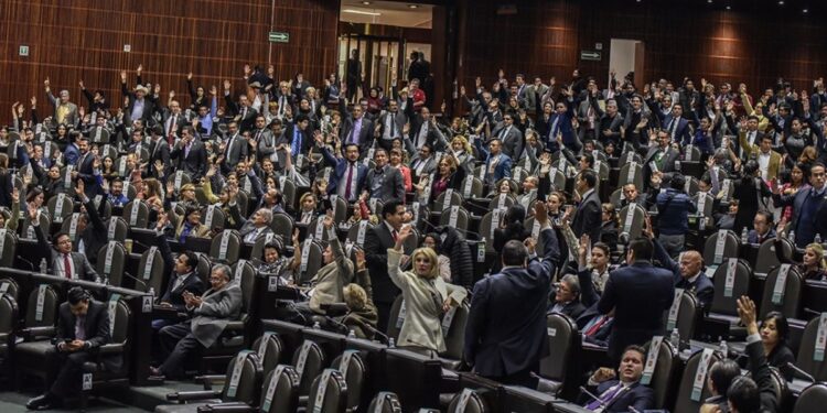 Van por reelección ¡460 diputados!