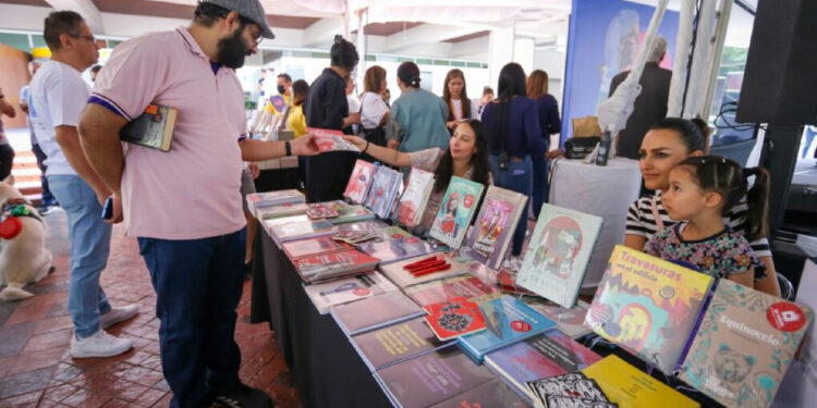 FIL de Guadalajara es un “cónclave de la derecha”, acusa AMLO