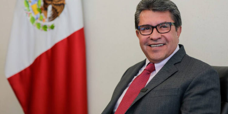 Ricardo Monreal regresa al Senado
