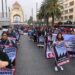 Maestros de la CNTE marchan para exigir aumento salarial prometido por AMLO